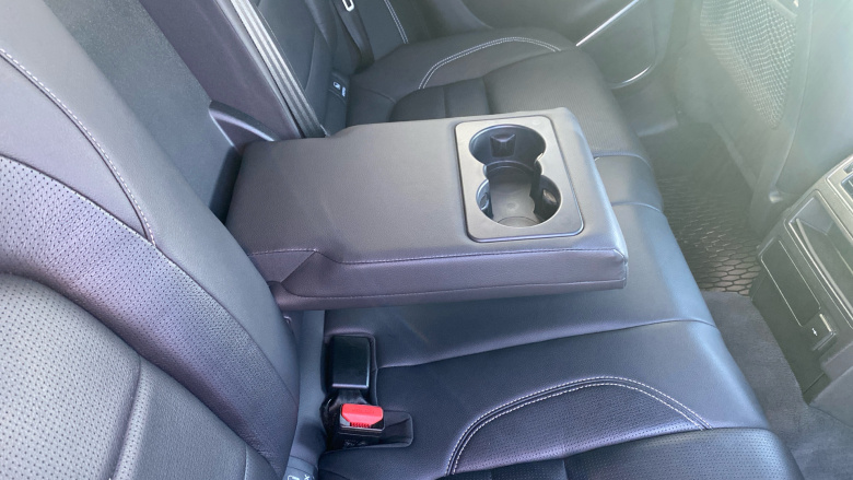 Jaguar F-Pace 2.0 D200 R-Dynamic Black 5dr Auto AWD Diesel Estate